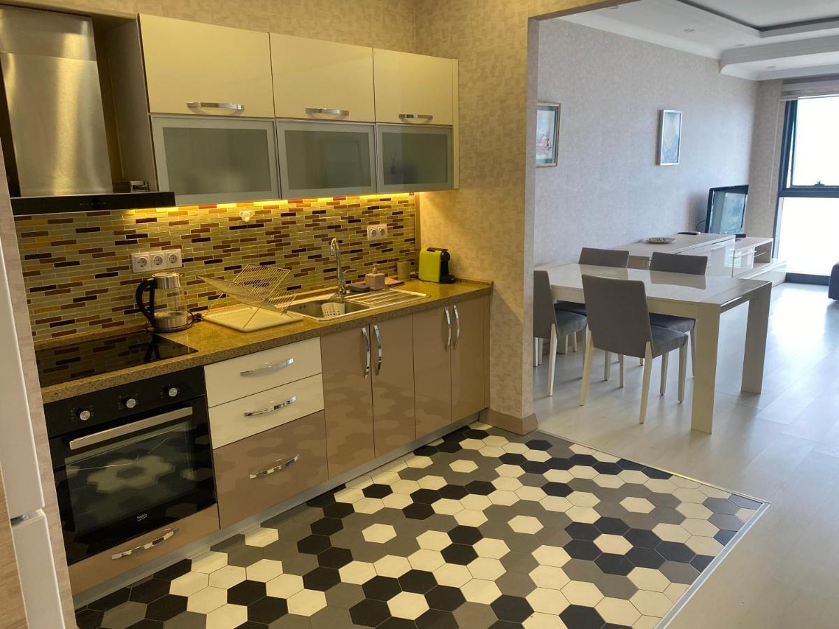 Apartment In Porta Batumi Tower Екстер'єр фото